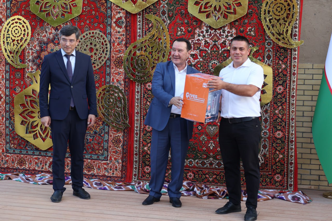 Bir xalq, bir yurtmiz!