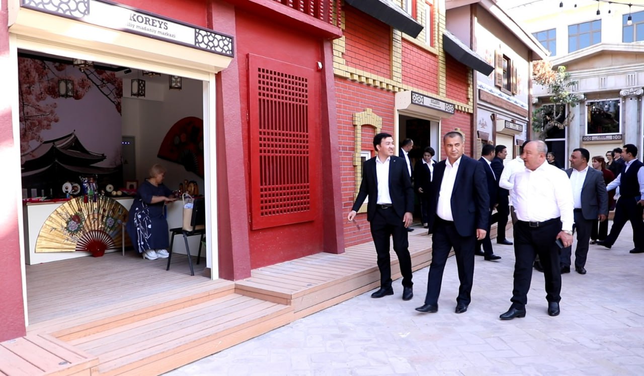 Jamoat fondi hududiy rahbarlari Milliy madaniy markazlar pavilyoni bilan tanishtirildi