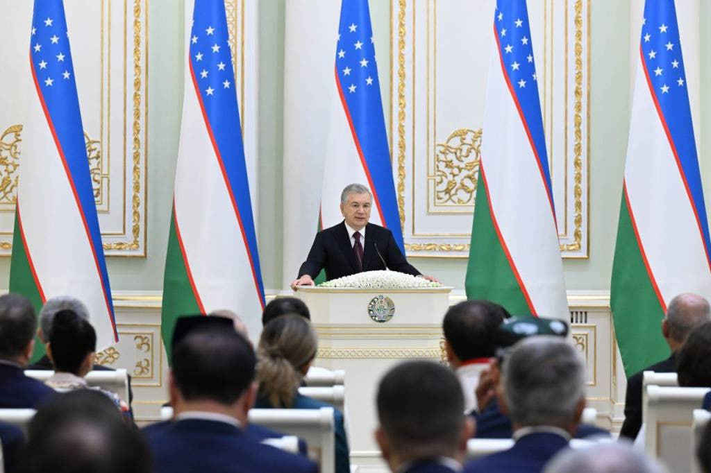 Shavkat Mirziyoyev mustaqillikning 34 yilligi munosabati bilan davlat mukofotlarini topshirdi