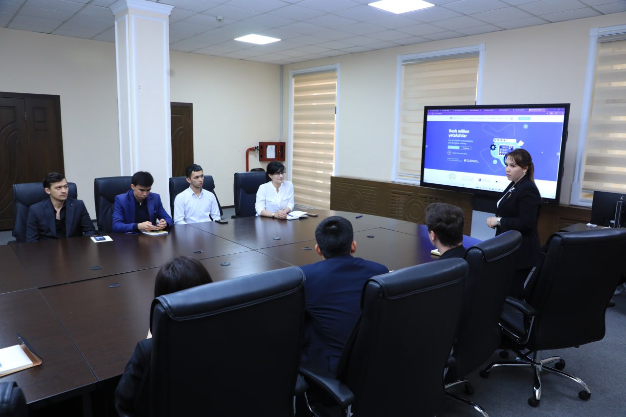 Mutaxassislar tomonidan yoshlarga oʻquv-seminari tashkil etildi